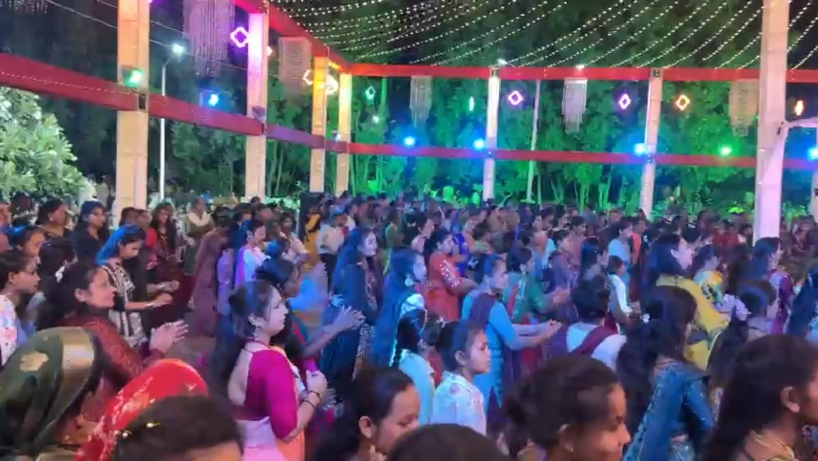 દામનગર શક્તિપીઠ શ્રી મનોકામના મેલડી માતાજી મંદિરે માનવ મેદની નું ધોડાપુર