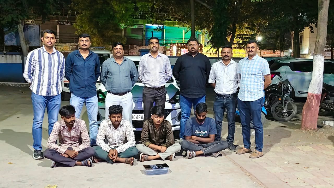 બાબરા પોલીસ સ્ટેશનના અનડિટેકટ ચોરીના ગુનાનો ભેદ ઉકેલી રૂપિયા 605600 ના મુદ્દામાલ સાથે 4 આરોપીઓને ઝડપી પાડતી અમરેલી LCB